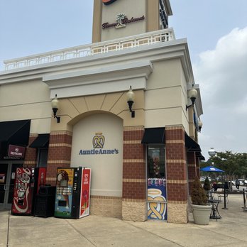 Auntie Anne's - Entrance to Auntie Anne's - Pretzels Near Me - Queenstown, Maryland
