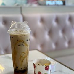 Sweety Cafe - Iced Caramel Latte w/tapioca boba Pistachio macaron  Lemon macarons