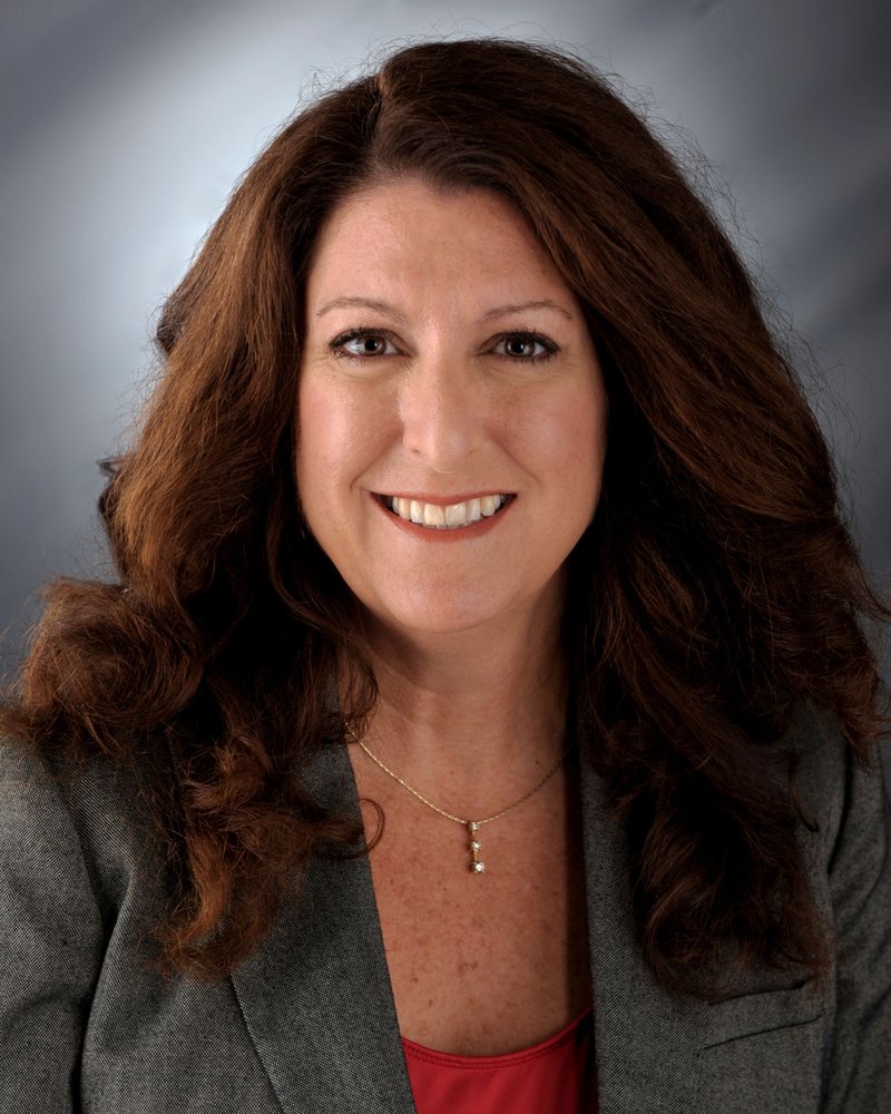 MARGIE BIRCH RE/MAX TREND Updated May 2024 Contact Agent 12 Photos 1715 Cape Coral