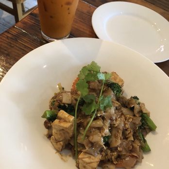 Charm Thai Eatery - Pad See Ew - Thai Near Me - San Mateo, California