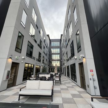 Courtyard by Marriott Denver Downtown West - Open courtyard patio - Hotels Near Me - Denver, Colorado Courtyard by Marriott Denver Downtown West - Open courtyard patio - Hotels Near Me - Denver, Colorado