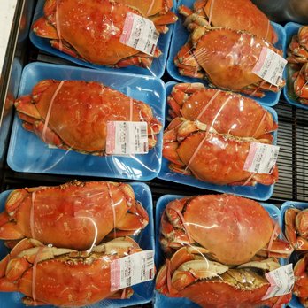 Costco - Whoa, look at them dungeness crabs!!! - Wholesale Stores Near Me - Honolulu, Hawaii Costco - Whoa, look at them dungeness crabs!!! - Wholesale Stores Near Me - Honolulu, Hawaii