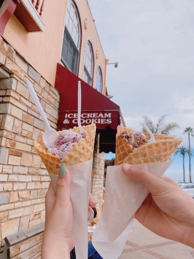 CAPITOLA ICE CREAM & COOKIES Updated September 2024 Capitola, California Ice Cream
