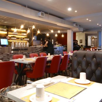 Simmer Huang - the interior of a restaurant - Chinese Near Me - Montreal, Quebec Simmer Huang - the interior of a restaurant - Chinese Near Me - Montreal, Quebec