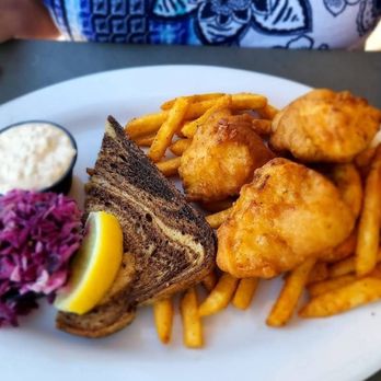 Milwaukee Sail Loft - Seafood Near Me - Milwaukee, Wisconsin