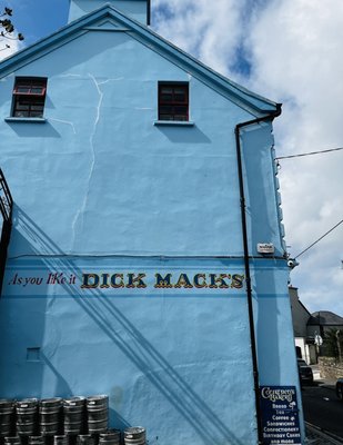Dick Mack's Pub by null