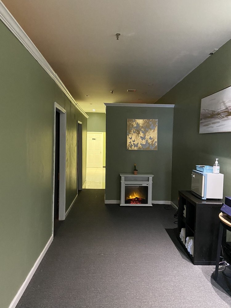 HERMOSA FOOT SPA 740 East Jericho Turnpike, Huntington Station, New