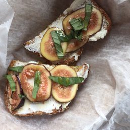 Special fig & goat cheese toast