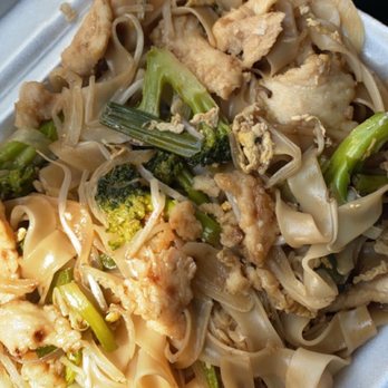 Royal Stix - Pad See U Noodles - Japanese Near Me - Fayetteville, Georgia