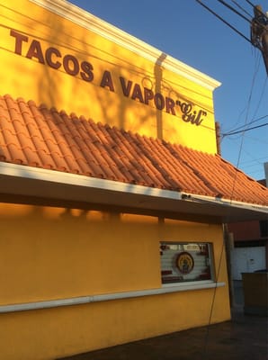 TACOS AL VAPOR “GIL” by null