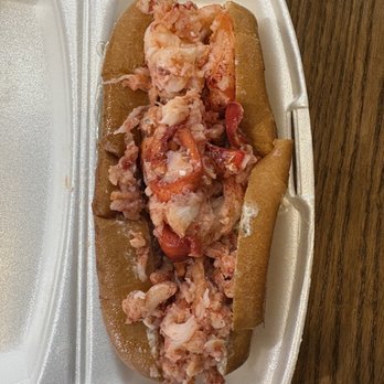 Angie's Lobster - Chilled lobster roll - Seafood Near Me - Chandler, Arizona