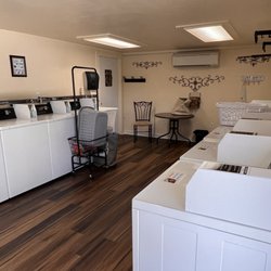 Pioneer River Resort - Brand new refurbished laundry room