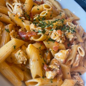 Four Seasons - Penne ala vodka with chicken - Italian Near Me - Midlothian, Virginia