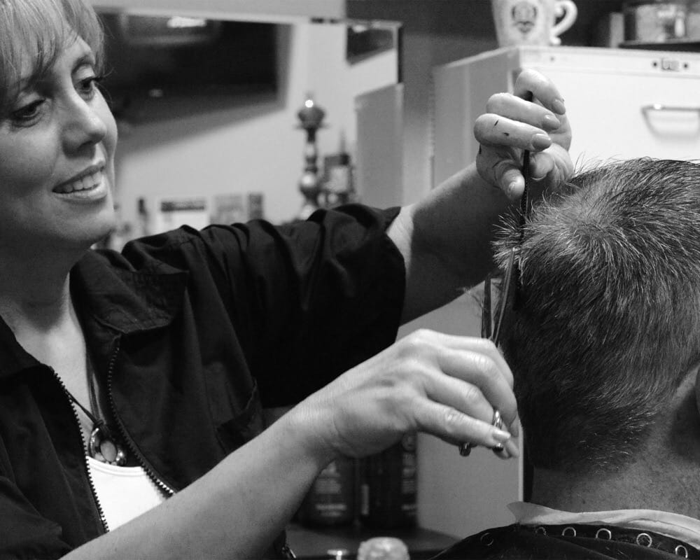 SHANNON THE BARBER Updated October 2024 32 Photos 5964 W Parker