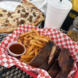 Brown Jerry's Blues Brews and Barbecue - Amazing ribs!