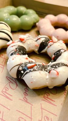 Good Times Donut by null