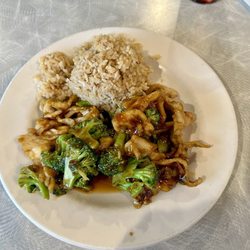 Ho Ping House - Chicken broccoli fried rice .