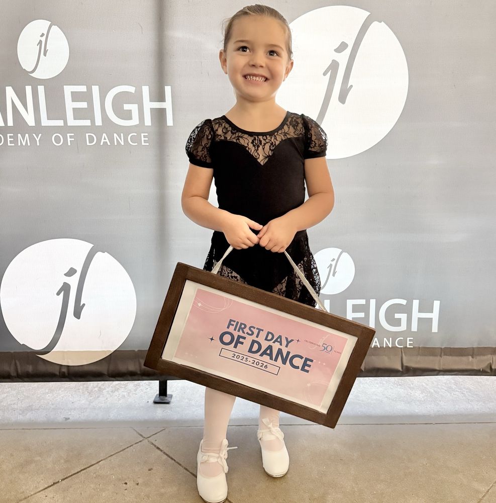 Jean Leigh Academy of Dance Logo