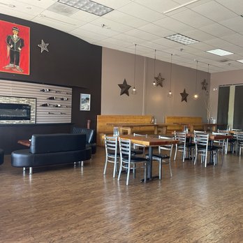 El Catrin - Inside - Mexican Near Me - Warrenton, Oregon