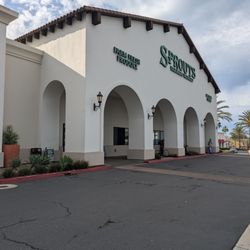 Sprouts Farmers Market - Storefront