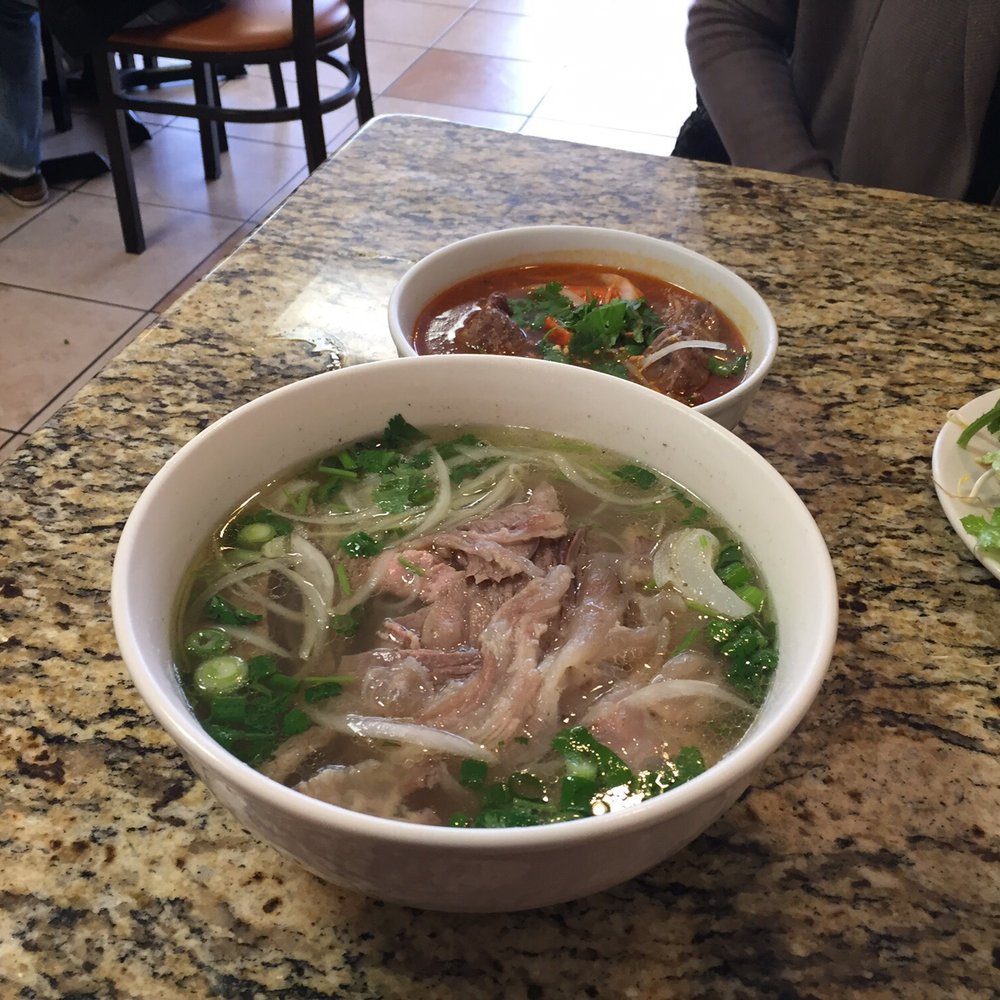 Da Vang Restaurant - Size different between 1B and 7 - Vietnamese Near Me - Phoenix, Arizona Da Vang Restaurant - Size different between 1B and 7 - Vietnamese Near Me - Phoenix, Arizona
