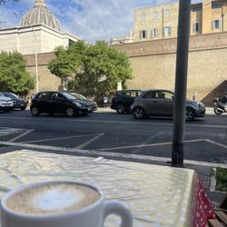 Homebaked - Breakfast with a view of St. Peter's Basilica