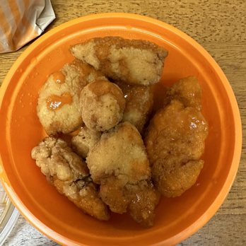 Whataburger - Whatawings 9 Piece with barely any sauce. - Fast Food Near Me - Ocean Springs, Mississippi Whataburger - Whatawings 9 Piece with barely any sauce. - Fast Food Near Me - Ocean Springs, Mississippi