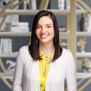Zhukov Studios - Business Portrait in a Studio Setting with a Virtual Background - Session Photography Near Me - Vernon Hills, Illinois Zhukov Studios - Business Portrait in a Studio Setting with a Virtual Background - Session Photography Near Me - Vernon Hills, Illinois