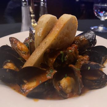 THE BOOTLEGGER ITALIAN BISTRO - 2053 Photos & 1816 Reviews - 7700 Las ...