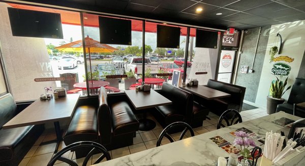 Tony's Pizza - Miami by null