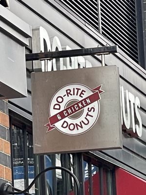 Do-Rite Donuts & Chicken by null