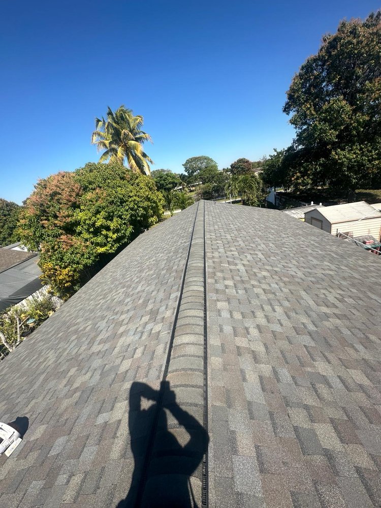 Slide of Vistaguard Windows and Roofing