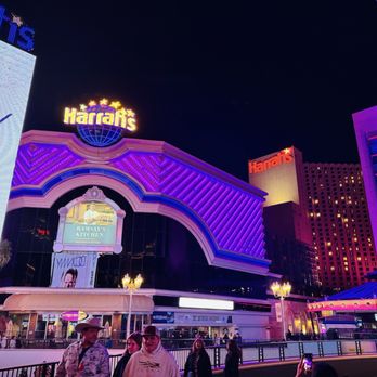 PizzaCake by Buddy Valastro - Harrahs! - Pizza Near Me - Las Vegas, Nevada PizzaCake by Buddy Valastro - Harrahs! - Pizza Near Me - Las Vegas, Nevada