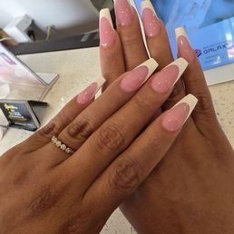 Amazing service, great designs. I came in as a walk in and they tend to me very quickly. Will definitely be coming back!!! Amazing service, great designs. I came in as a walk in and they tend to me very quickly. Will definitely be coming back!!!