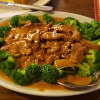 Singha Thai Restaurant - Rama beef, curry peanut sauce was very good - Thai Near Me - Milwaukee, Wisconsin Singha Thai Restaurant - Rama beef, curry peanut sauce was very good - Thai Near Me - Milwaukee, Wisconsin