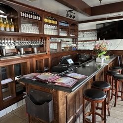 Taffach Ethiopian Restaurant - Bar and front counter