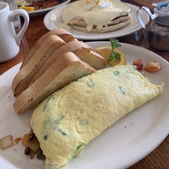 Moke’s Bread And Breakfast - Breakfast & Brunch Near Me - Honolulu, Hawaii Moke’s Bread And Breakfast - Breakfast & Brunch Near Me - Honolulu, Hawaii