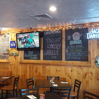 7B's Bar & Grill - Dining Area - Burgers Near Me - Westfield, Massachusetts 7B's Bar & Grill - Dining Area - Burgers Near Me - Westfield, Massachusetts