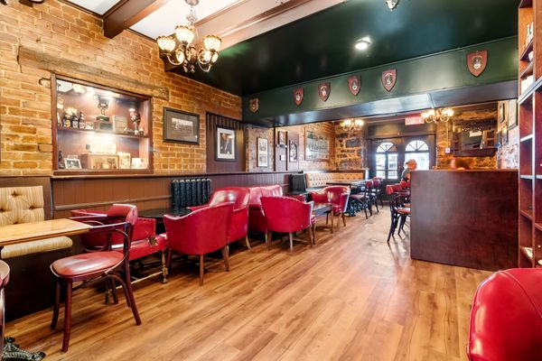 Hurley's Irish Pub by null