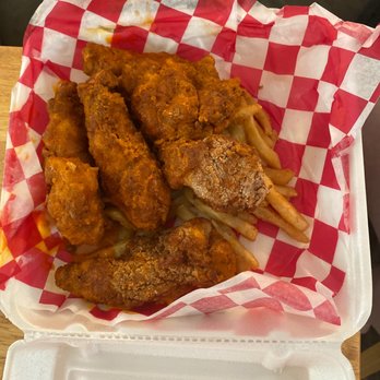 Billy Gail's - Buffalo chicken strip basket - American Near Me - Branson, Missouri