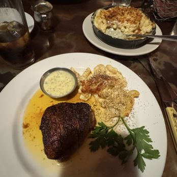 Walt's Hitching Post - Filet with mac & cheese - New American Near Me - Fort Wright, Kentucky