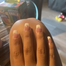 Giving Mike wazowski nails