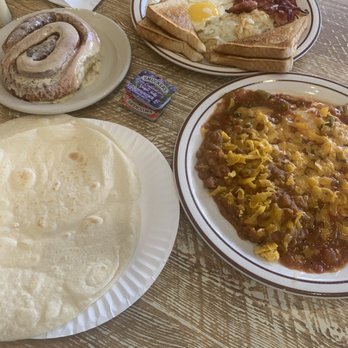Frontier - Huevos Rancheros Cinnamon Roll and Standard! - Mexican Near Me - Albuquerque, New Mexico Frontier - Huevos Rancheros Cinnamon Roll and Standard! - Mexican Near Me - Albuquerque, New Mexico