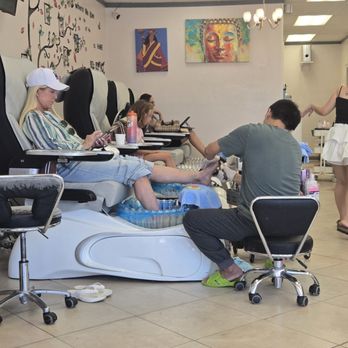 Vina's Day Spa - Cleaning stations - Nail Salons Near Me - Redondo Beach, California