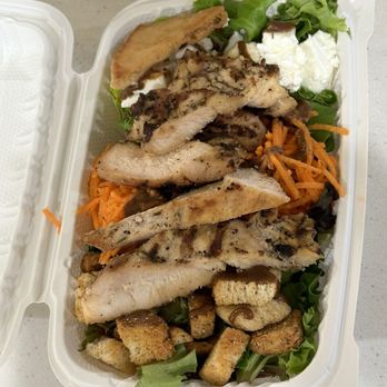 Roots And Greens - Regular size salad - Salad Near Me - Honolulu, Hawaii Roots And Greens - Regular size salad - Salad Near Me - Honolulu, Hawaii