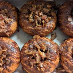 Cider Bellies Doughnuts - Maple drizzle donuts with BACON!