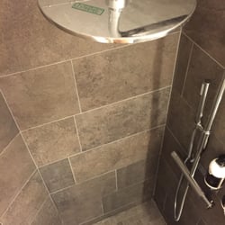 Arken Hotel & Art Garden Spa - Dusch på hotellet