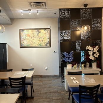 i Thai Bistro - Interior - Thai Near Me - Phoenix, Arizona