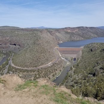 Central Oregon Rentals - Prineville viewpoint of the dam. - RV Rental Near Me - Bend, Oregon