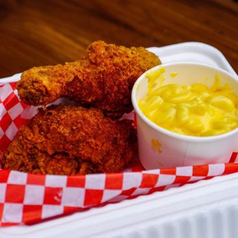 Cookie’s Country Chicken - 2 Piece + 1 Side (Creamy Mac + Cheese) - IG: @nelson_eats - Chicken Shop Near Me - Seattle, Washington Cookie’s Country Chicken - 2 Piece + 1 Side (Creamy Mac + Cheese) - IG: @nelson_eats - Chicken Shop Near Me - Seattle, Washington